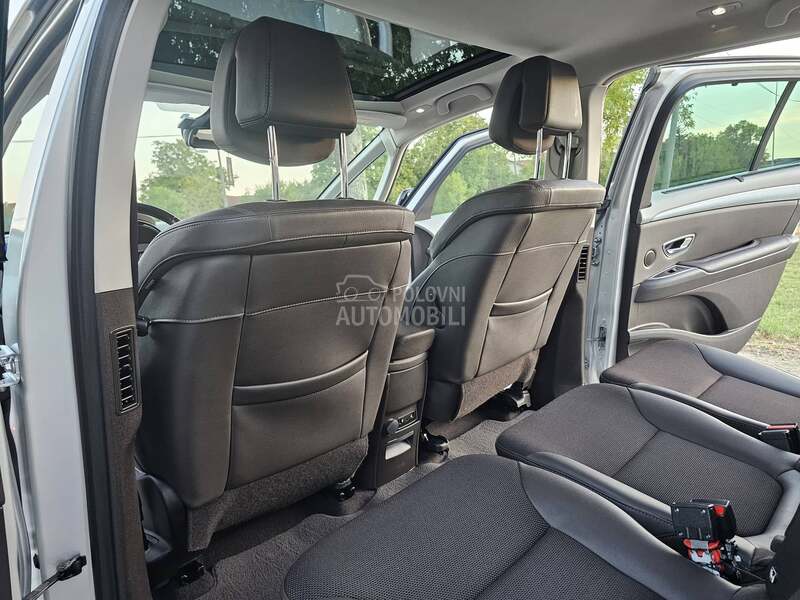 Renault Espace N.A.V.I