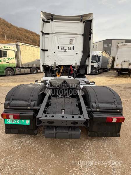 Mercedes Benz 1845 MP5 stream space