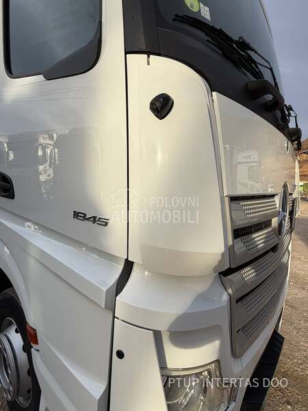 Mercedes Benz 1845 MP5 stream space