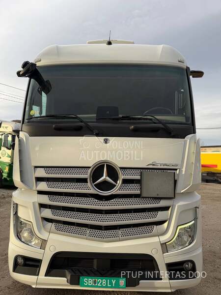 Mercedes Benz 1845 MP5 stream space