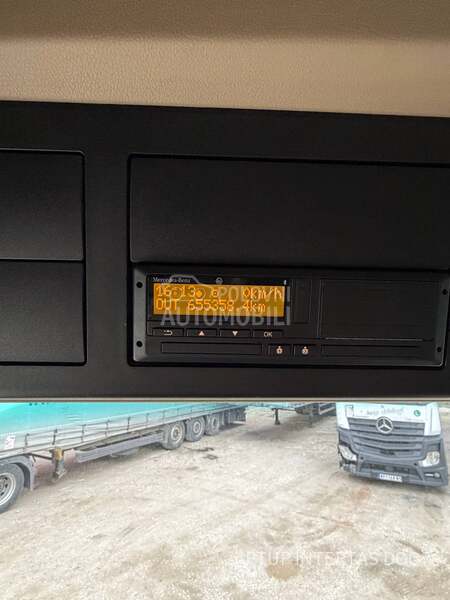 Mercedes Benz 1845 MP5 stream space