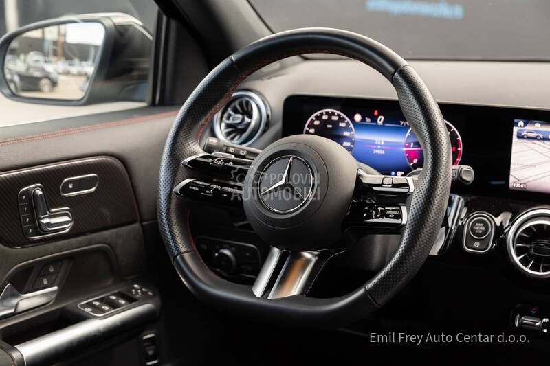 Mercedes Benz GLA 200 d 4MATIC