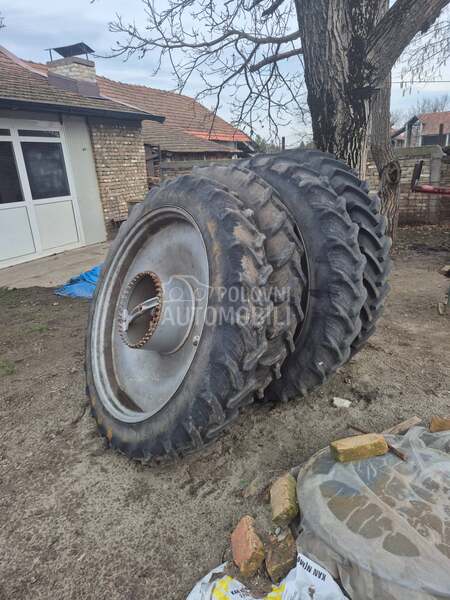 Case IH Uski tockovi