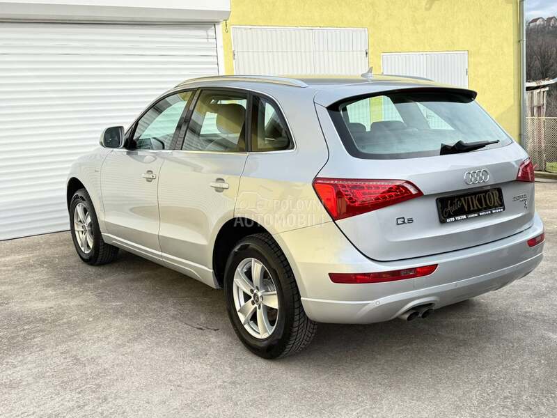 Audi Q5 T D I  TIP T0P