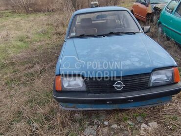 Delovi za Opel Ascona