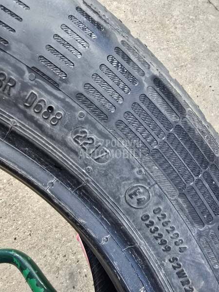 Continental 215/55 R17 Letnja