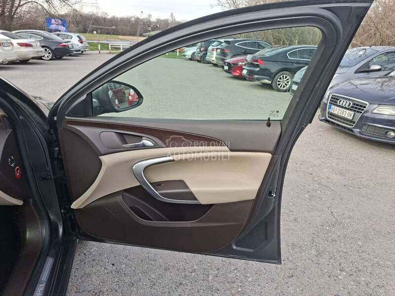 Opel Insignia 4x4 COSMO