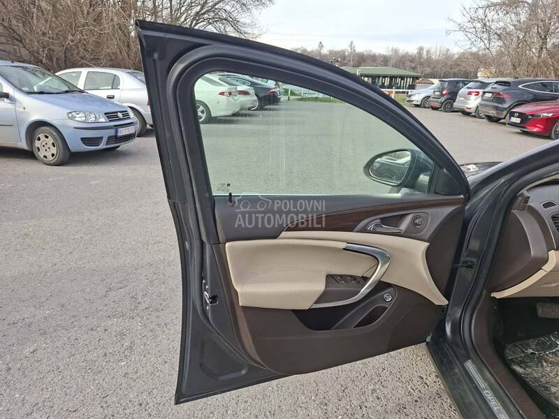 Opel Insignia 4x4 COSMO