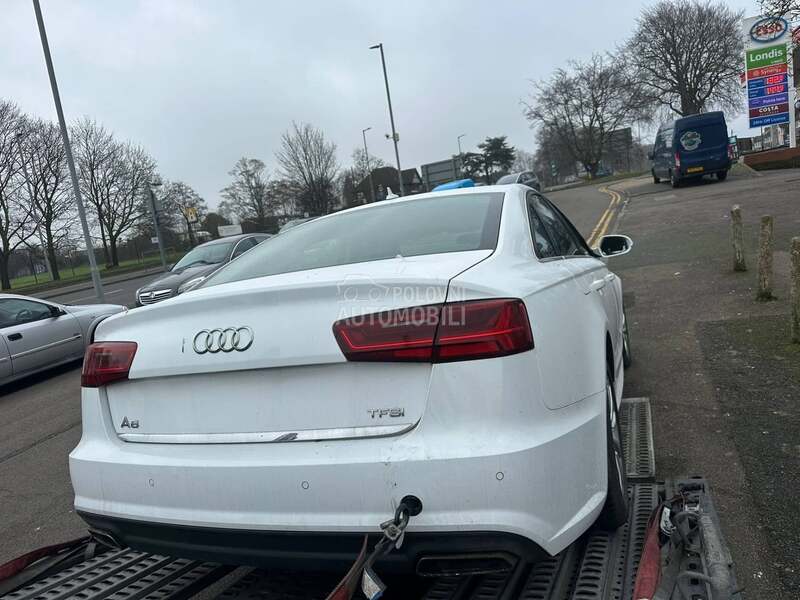 Audi A6 -  kompletan auto u delovima