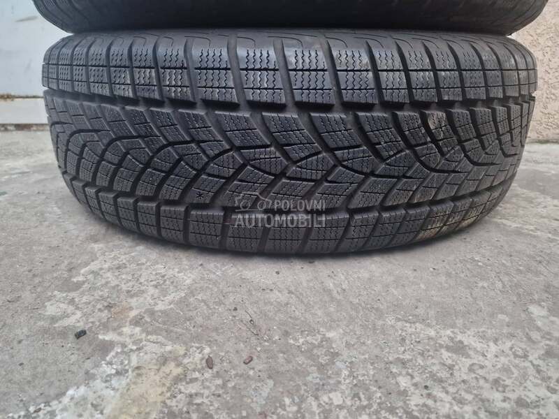 Goodyear 225/60 R18 Zimska