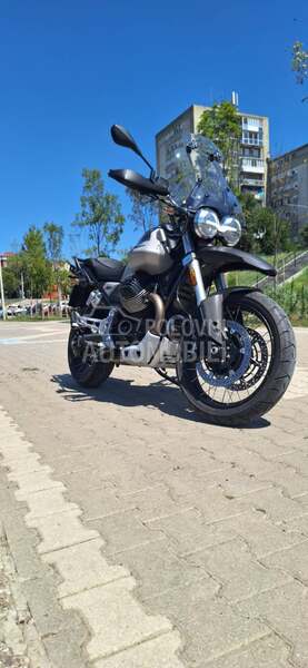 Moto Guzzi V85TT TRAVEL