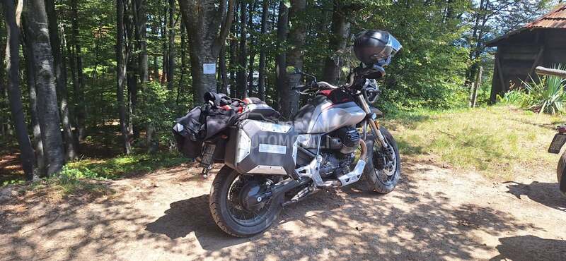 Moto Guzzi V85TT TRAVEL