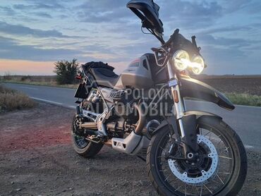 Moto Guzzi V85TT TRAVEL