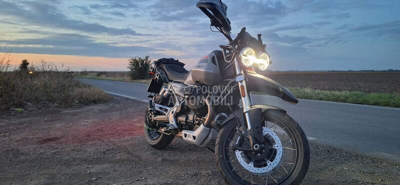 Moto Guzzi V85TT TRAVEL
