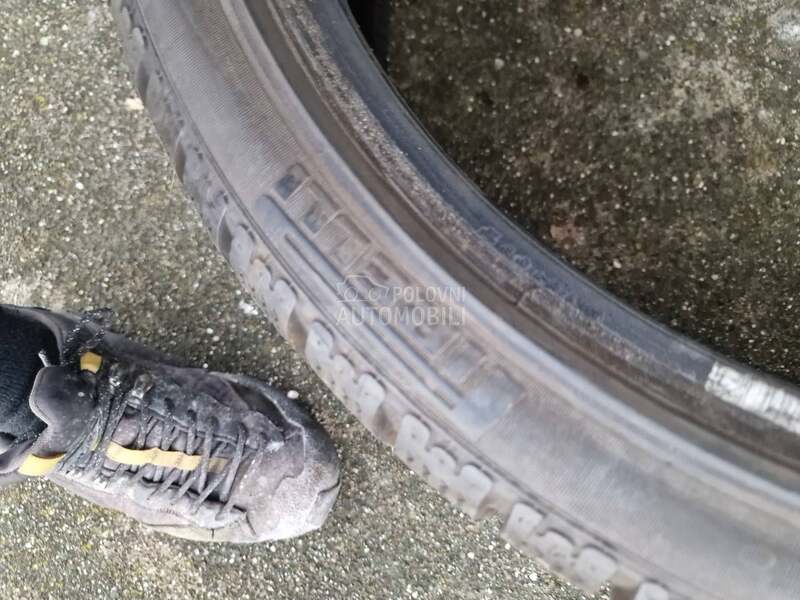 Pirelli 255/35 R20 Zimska