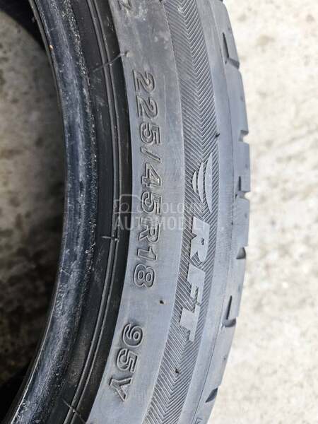 Bridgestone 225/45 R18 Letnja