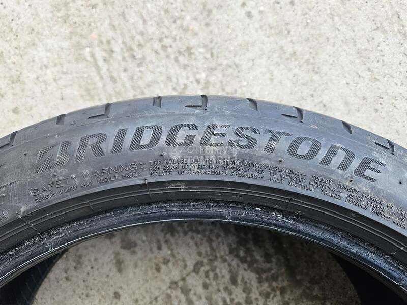 Bridgestone 225/45 R18 Letnja