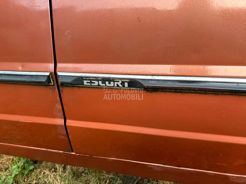 Ford Escort 