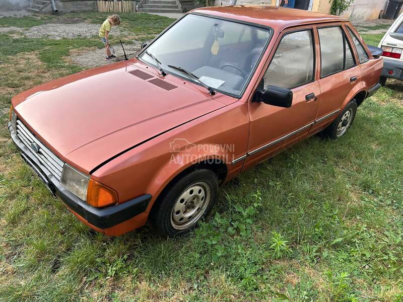 Ford Escort 