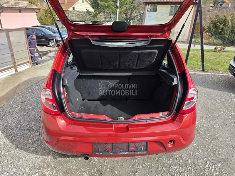 Dacia Sandero 1.6 B CH