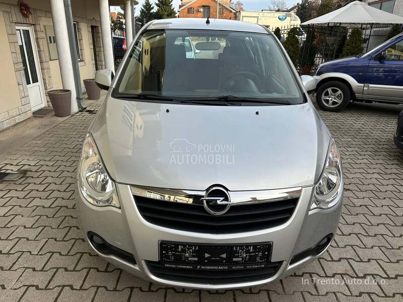 Opel Agila 1.0