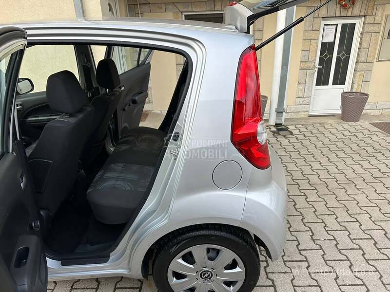 Opel Agila 1.0