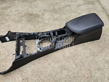 Naslon za ruku za BMW 125, 116, 118 ... od 2011. do 2014. god.