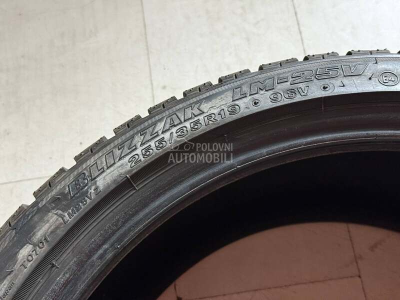 Bridgestone 255/35 R19 Zimska