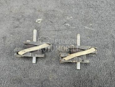 Nosac manuelnog menjaca gumeni za BMW 116, 118, 120 od 2011. do 2014. god.