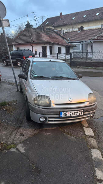 Renault Clio 