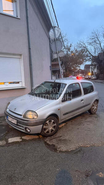 Renault Clio 