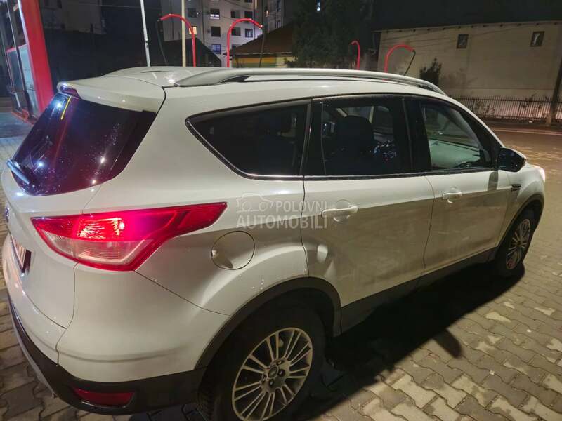 Ford Kuga 