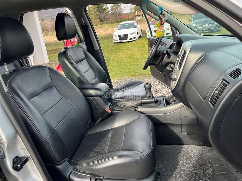 Ford Maverick 2.3B XLT