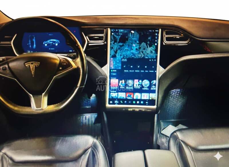 Tesla Model S 70D