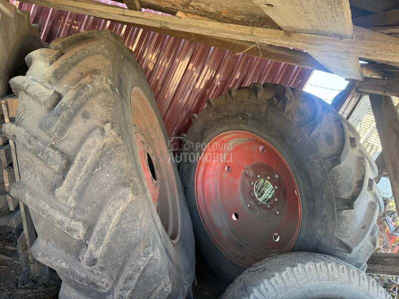 Belarus 1221 tockovi 18.4 r38