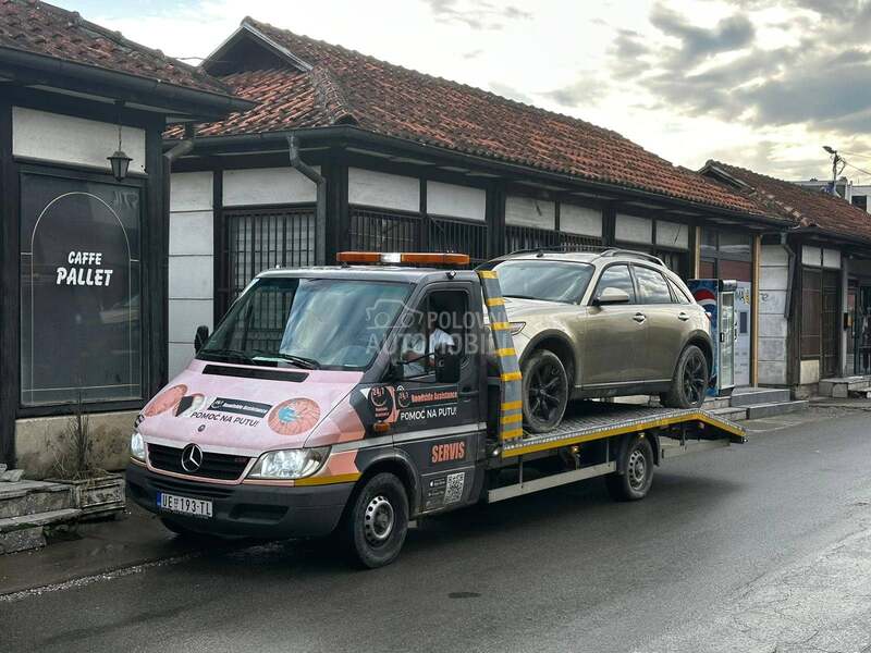 Mercedes Benz sprinter