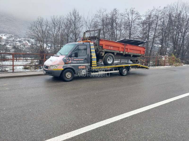 Mercedes Benz sprinter