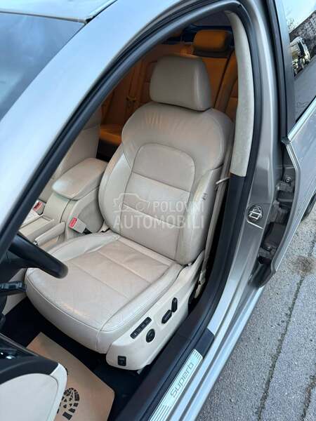 Škoda Superb 2.0 DSG ELEGANCE