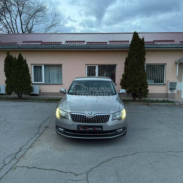 Škoda Superb 2.0 DSG ELEGANCE