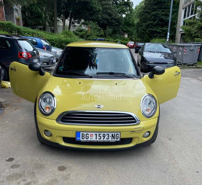 MINI One 