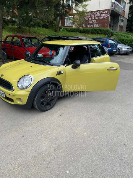 MINI One 
