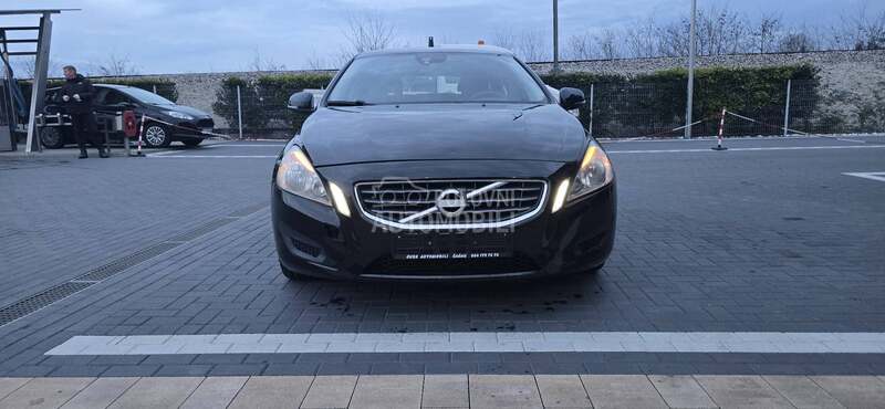 Volvo V60 2.0/D3/ser. istorija