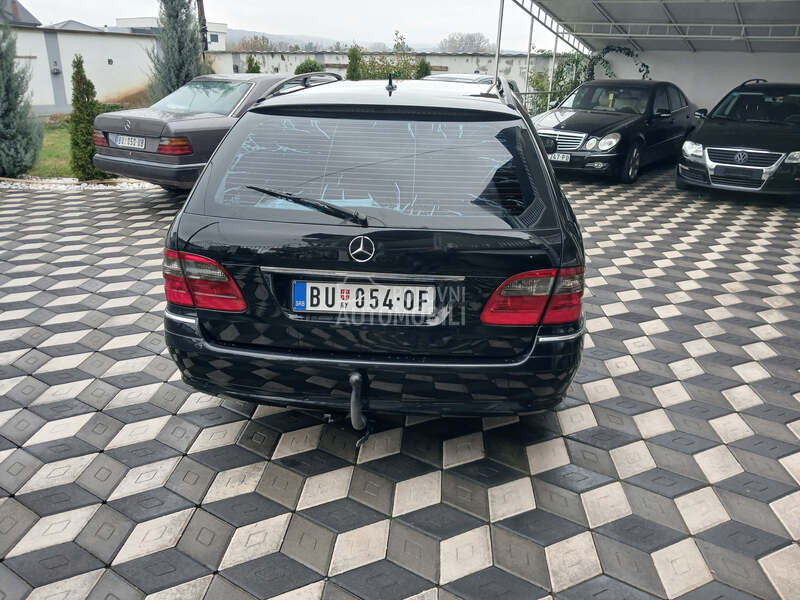 Mercedes Benz E 200 