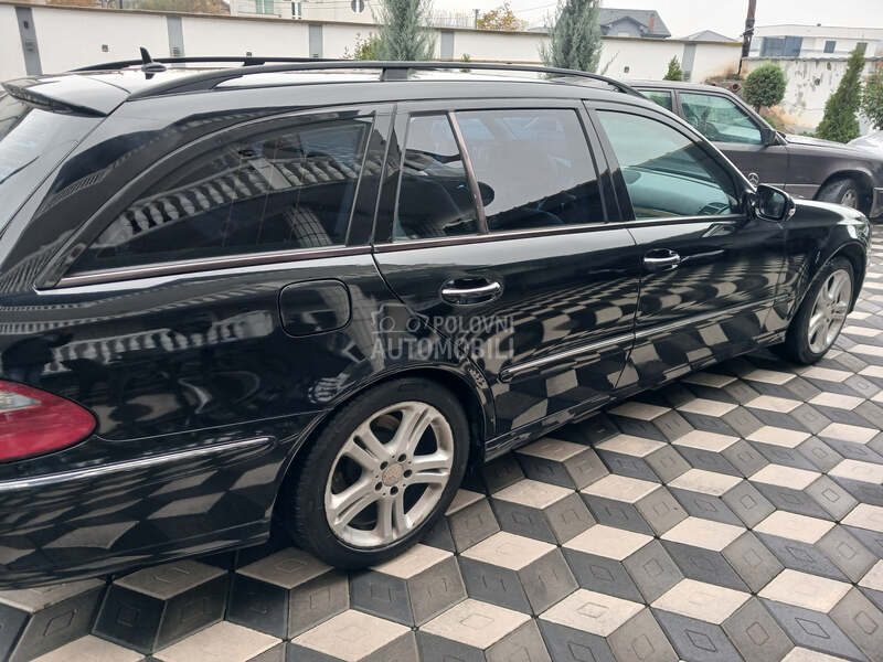 Mercedes Benz E 200 