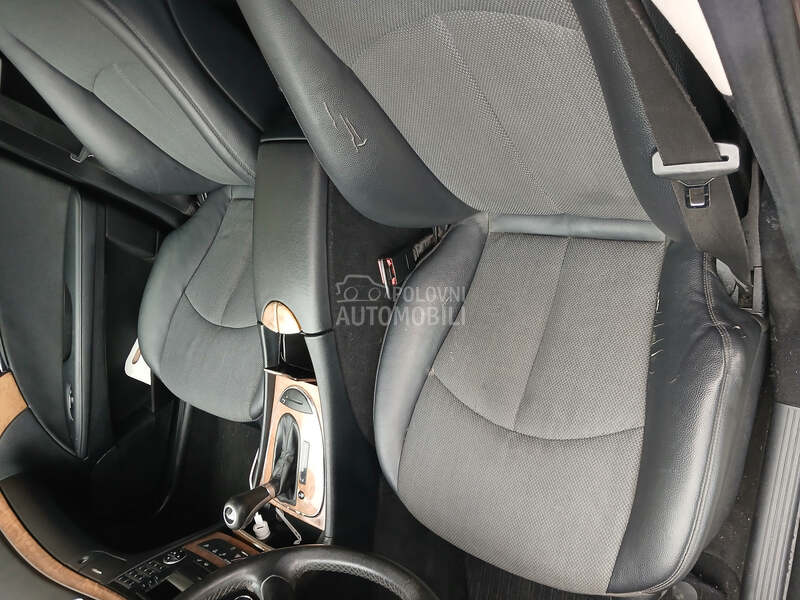 Mercedes Benz E 200 