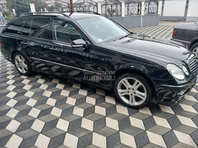 Mercedes Benz E 200 