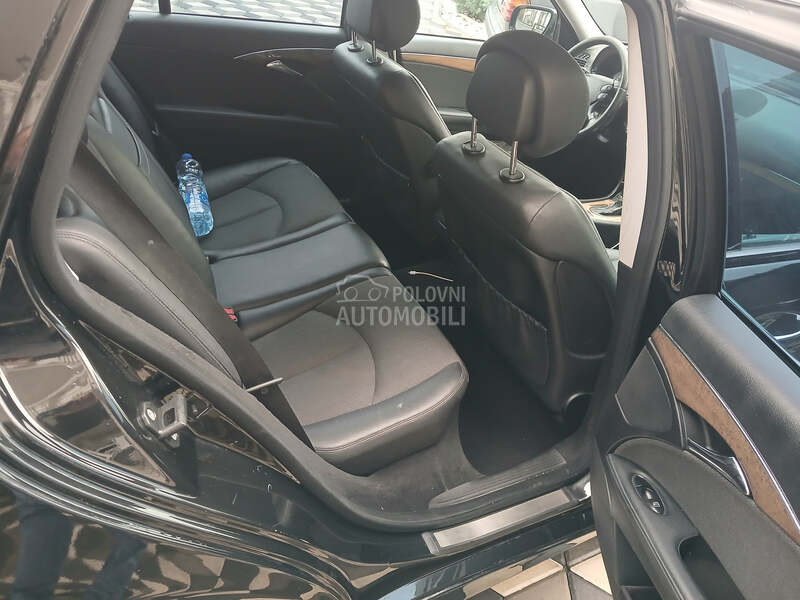 Mercedes Benz E 200 