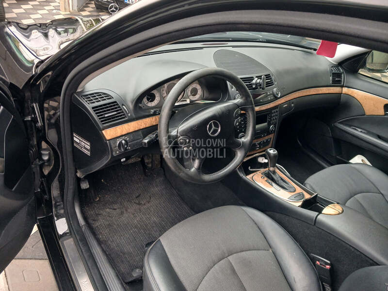 Mercedes Benz E 200 