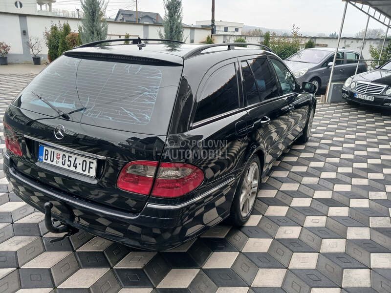 Mercedes Benz E 200 