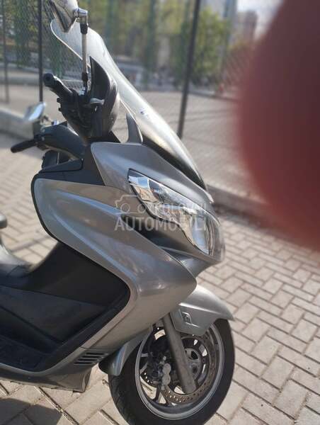 Suzuki Burgman